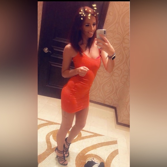 🚀MEET YOUR POSHER, KELLIE⚡️ - Picture 2 of 16